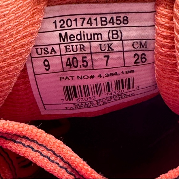 Brooks Adrenaline GTS 15 Women’s Size 9 Stability Running Sneakers - Picture 13 of 14